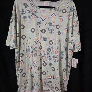 LuLaRoe Irma Tunic